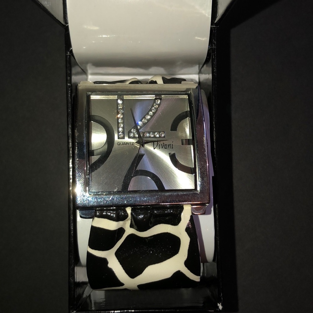 Vivani Black and Cream Watch